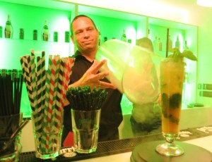 Perrier Bar (29)