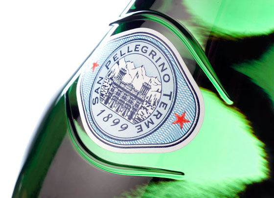 KingGeorge_S.Pellegrino_magnumfles_detailbeeld_1-560