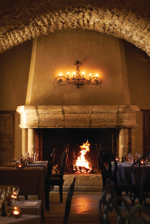 Restaurant-intérieur (488x725)