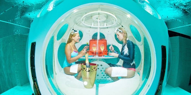 Deep Diner (640x320)