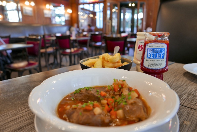 La Terrasse-bd-©Joëlle Rochette(5)